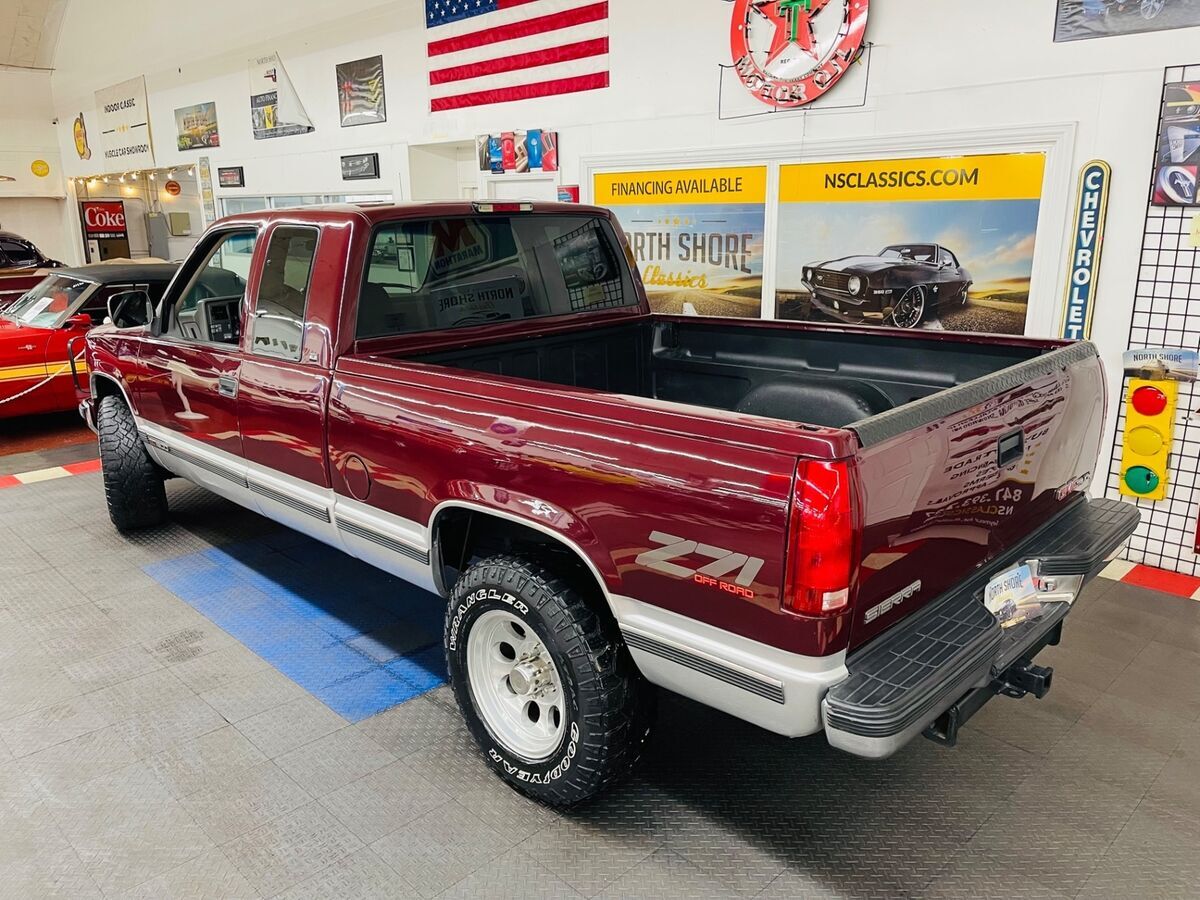 1994 GMC Sierra 1500 - EXTENDED CAB - 4X4 - NEW ENGINE AND TRANS - - photo 3