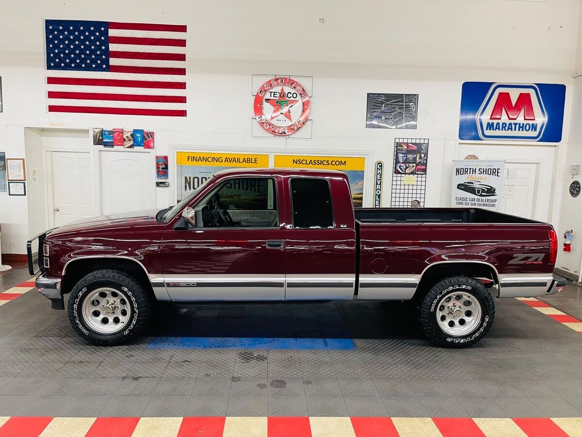 1994 GMC Sierra 1500 - EXTENDED CAB - 4X4 - NEW ENGINE AND TRANS - - photo 4
