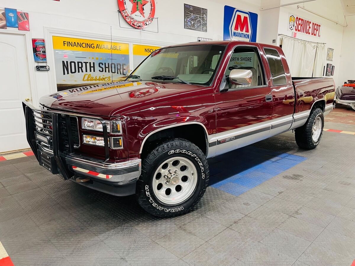 1994 GMC Sierra 1500 - EXTENDED CAB - 4X4 - NEW ENGINE AND TRANS -SEE V - photo 2