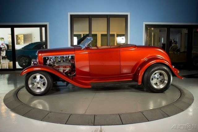 1932 Ford Roadster - photo 2