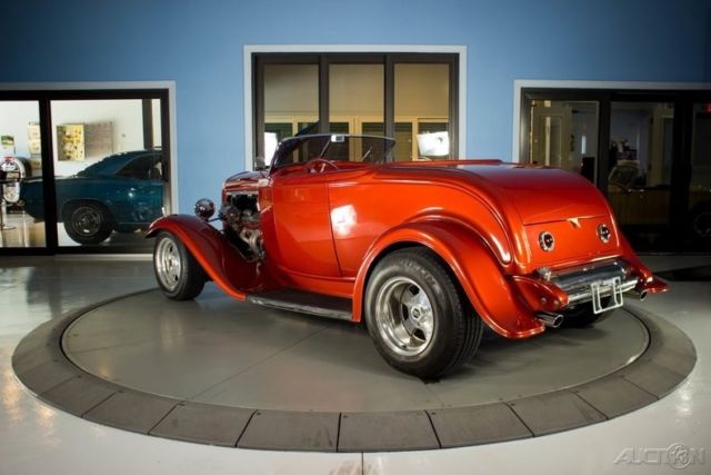 1932 Ford Roadster - photo 3