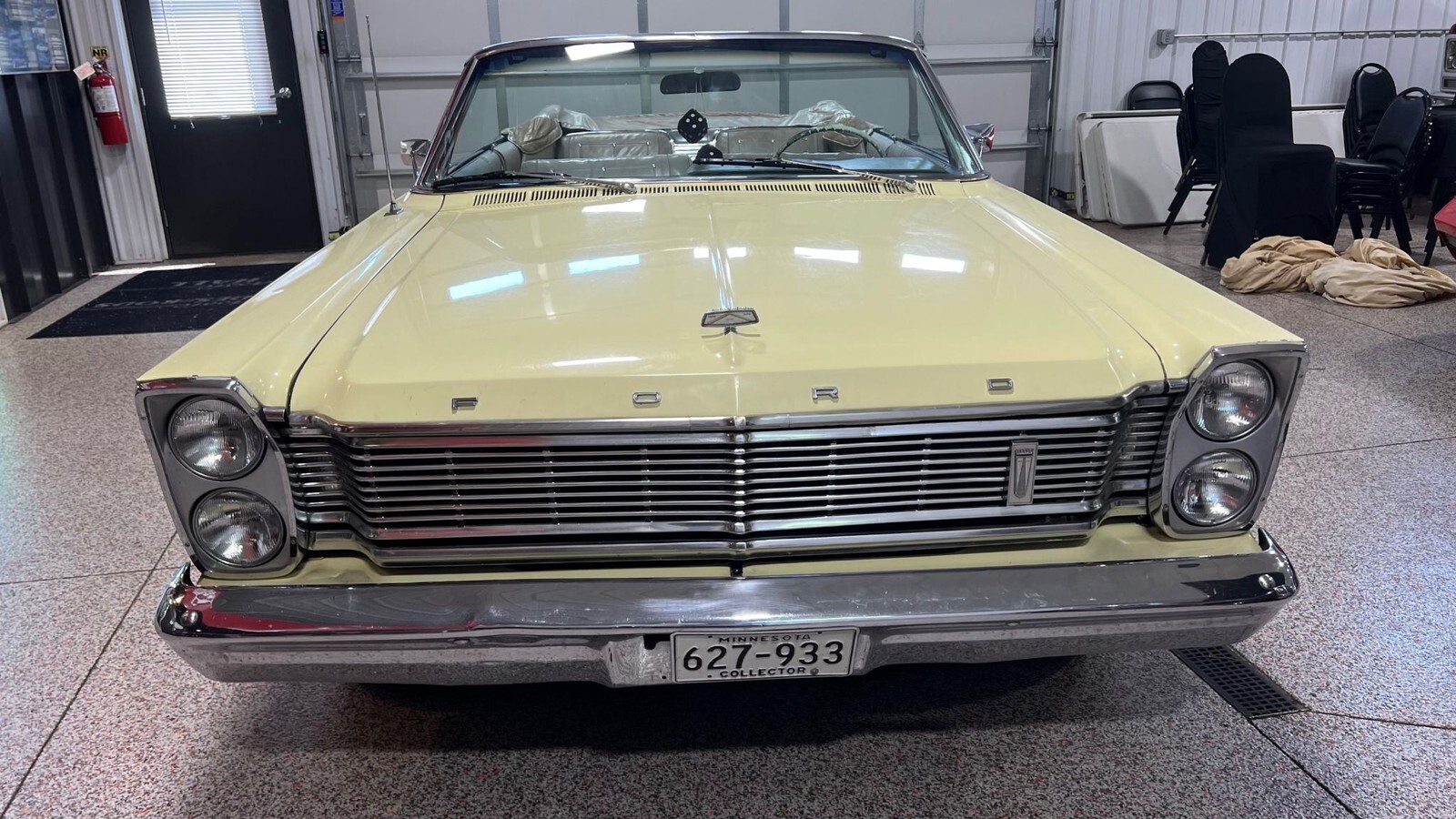1966 Ford Galaxie - photo 2