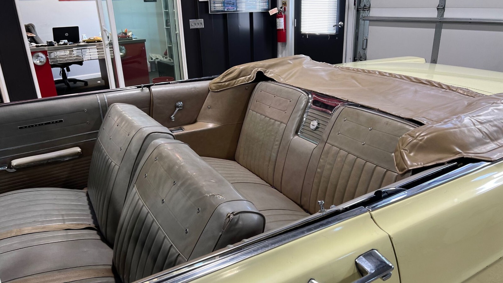 1966 Ford Galaxie - photo 6