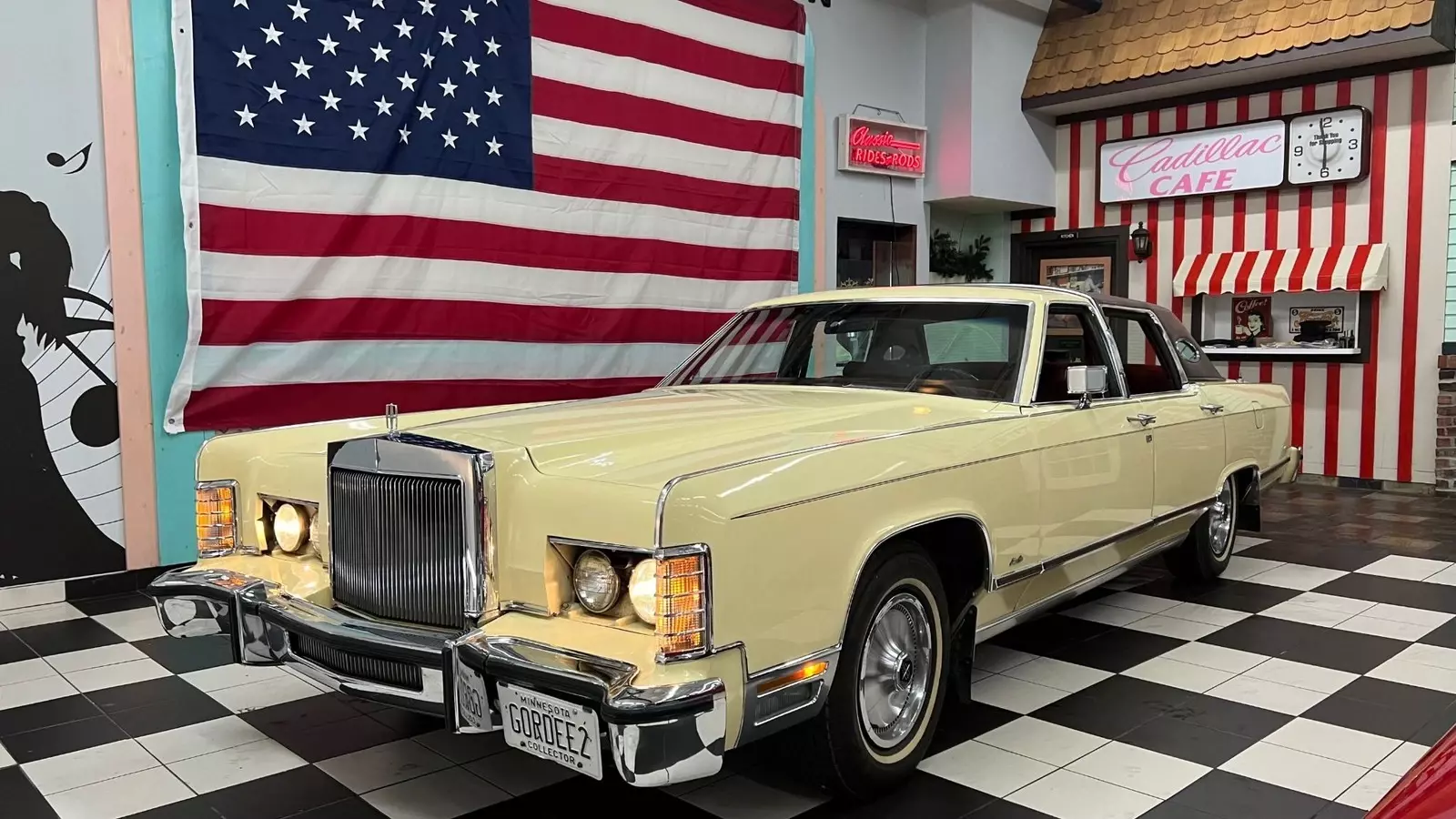 Butter Lincoln Town Car with 31000 Miles available now! 1979 Lincoln Town Car