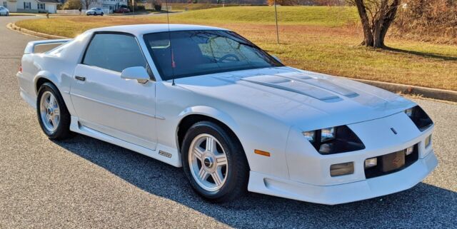 1991 Chevrolet Camaro BUY IT NOW 53K MILES 5.7L RED INTERIOR I-ROC Z28!!
