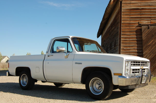 1985 Chevrolet C-10 - photo 12