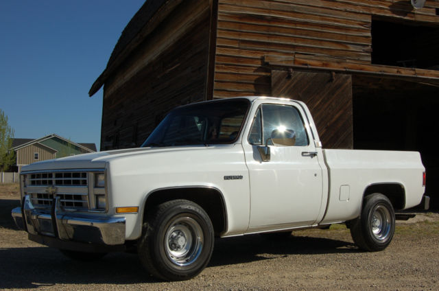 1985 Chevrolet C-10 - photo 2