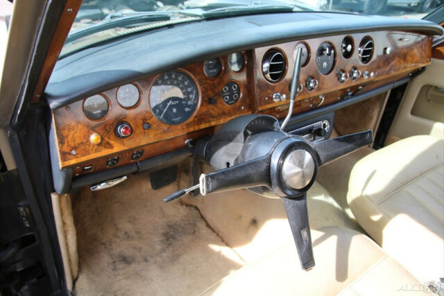 1967 Rolls-Royce Silver Shadow - photo 11