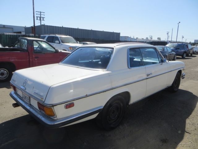 1971 Mercedes-Benz 200-Series - photo 4