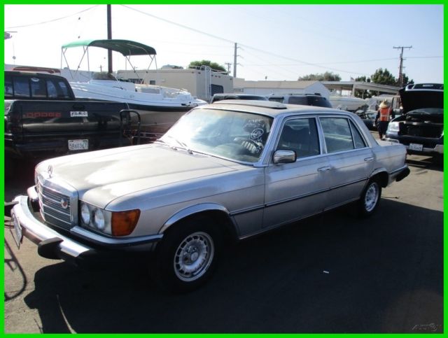 C 1976 Meercedes-Benz 450SEL 4-Door Sedan 8-Cylinder Automatic Gas NO RESERVE 1976 Mercedes-Benz 400-Series