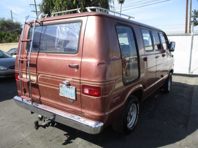1977 Dodge Ram Van - photo 3