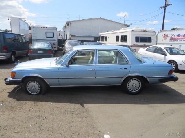 1977 Mercedes-Benz 200-Series - photo 6