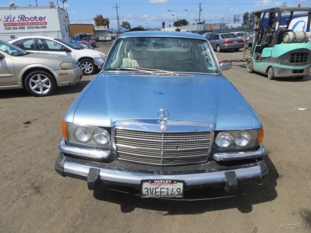 1977 Mercedes-Benz 200-Series - photo 8