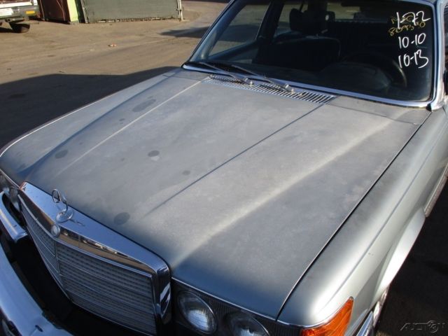 1978 Mercedes-Benz 200-Series - photo 10