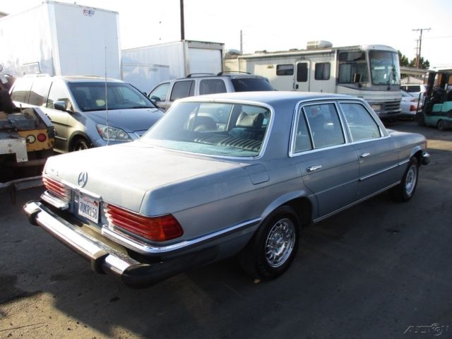 1978 Mercedes-Benz 200-Series - photo 5