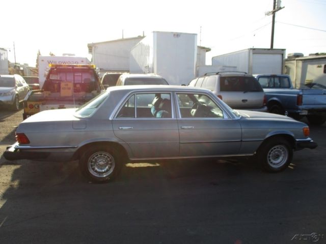 1978 Mercedes-Benz 200-Series - photo 6