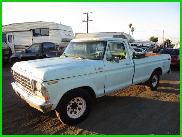 C 1979 Ford F-250 8-Cylinder Automatic Gas Pickup NO RESERVE 1979 Ford F-250