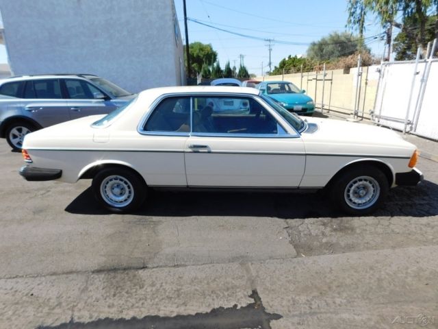 1980 Mercedes-Benz 300-Series - photo 7