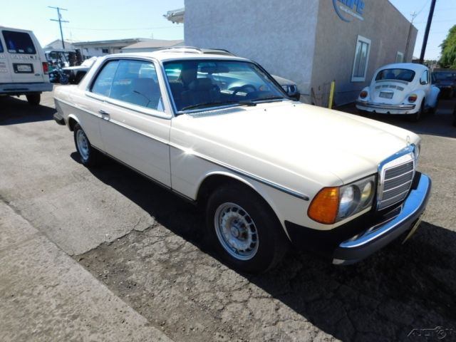 1980 Mercedes-Benz 300-Series - photo 8
