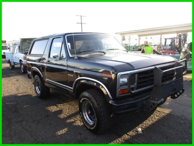 1983 Ford Bronco Custom Sport Utility 2-Door - photo 2