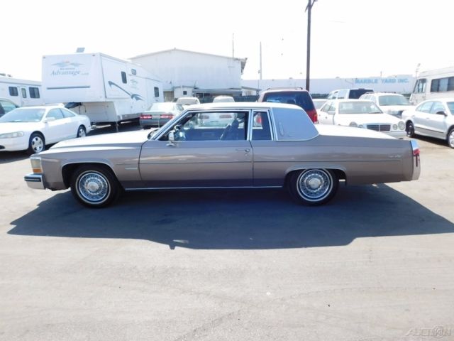 1983 Cadillac DeVille - photo 2