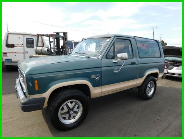 C 1985 Ford Bronco 2-Door 6-Cylinder Automatic NO RESERVE 1985 Ford Bronco II