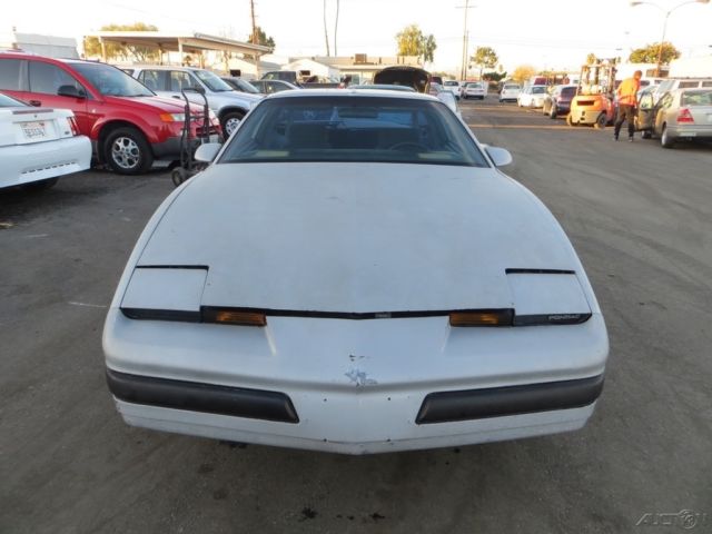 1987 Pontiac Firebird Base Coupe 2-Door - photo 2