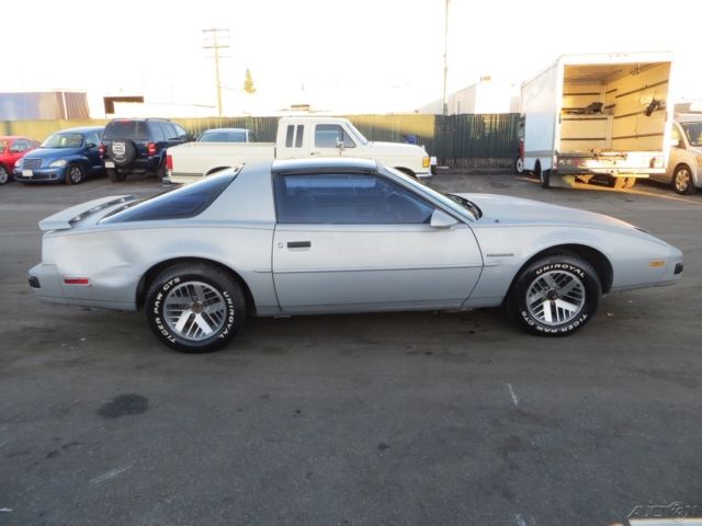 1987 Pontiac Firebird Base Coupe 2-Door - photo 6