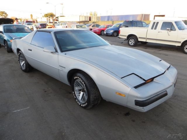 1987 Pontiac Firebird Base Coupe 2-Door - photo 7
