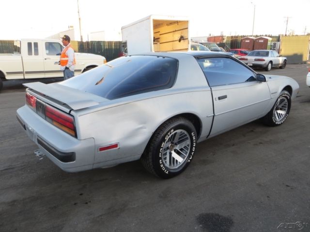 1987 Pontiac Firebird Base Coupe 2-Door - photo 8