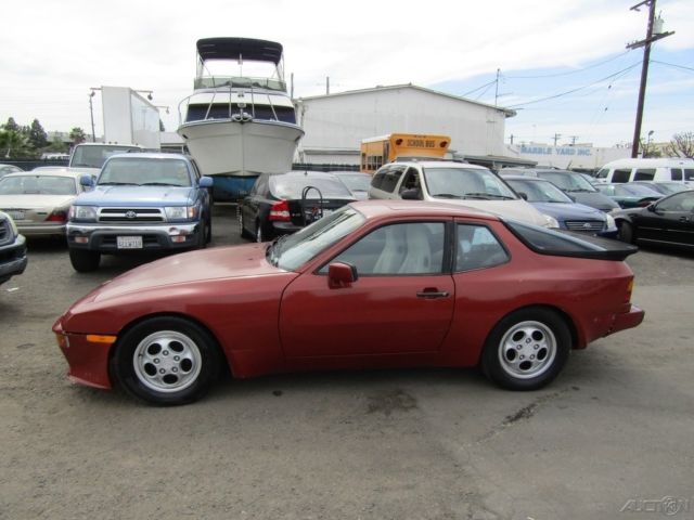 1987 Porsche 944 - photo 2