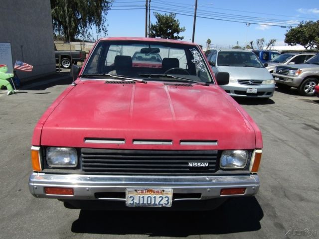 1987 Nissan Truck XE - photo 2