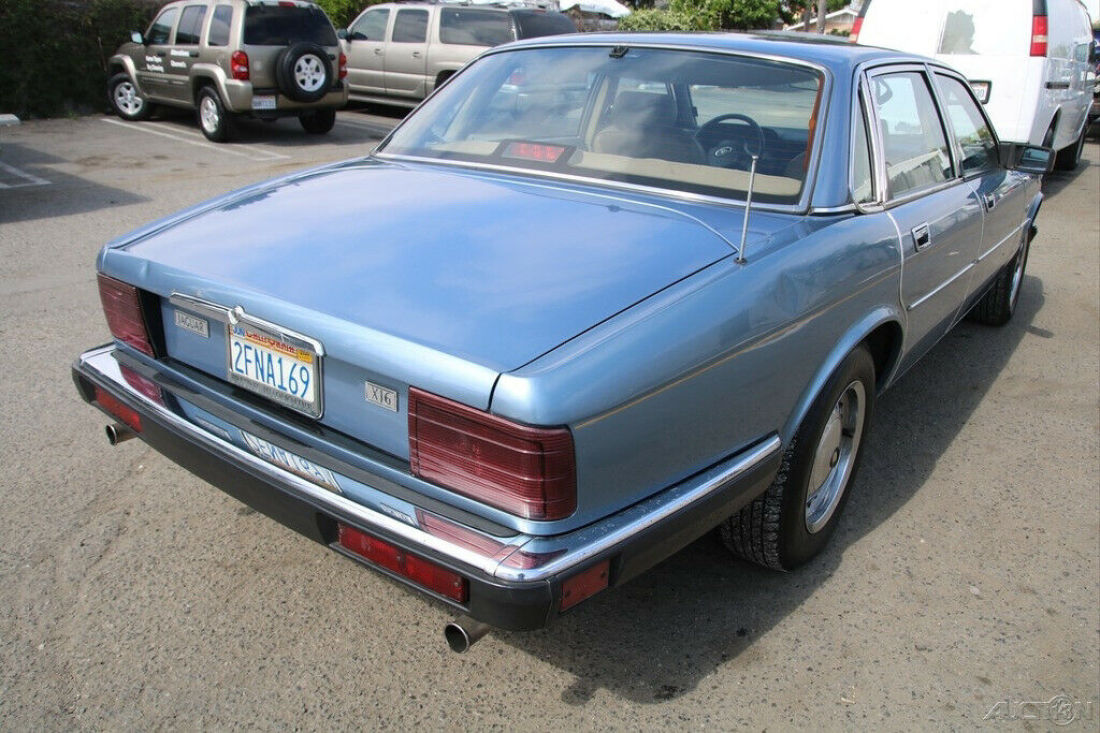 1988 Jaguar XJ XJ6 - photo 5