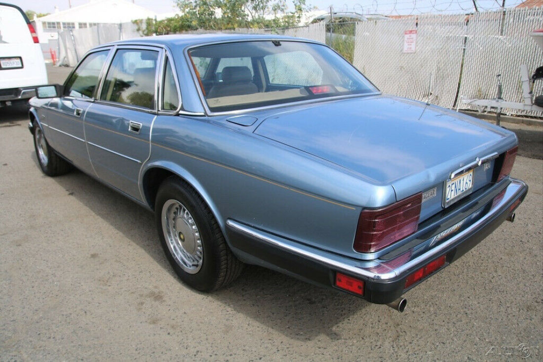 1988 Jaguar XJ XJ6 - photo 7