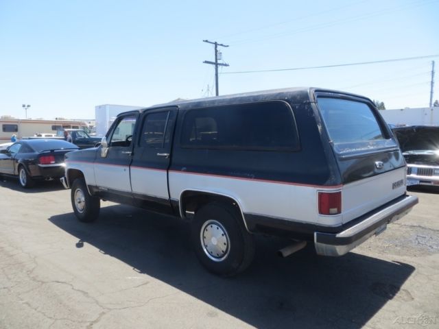 1989 Chevrolet Suburban V20 - photo 3
