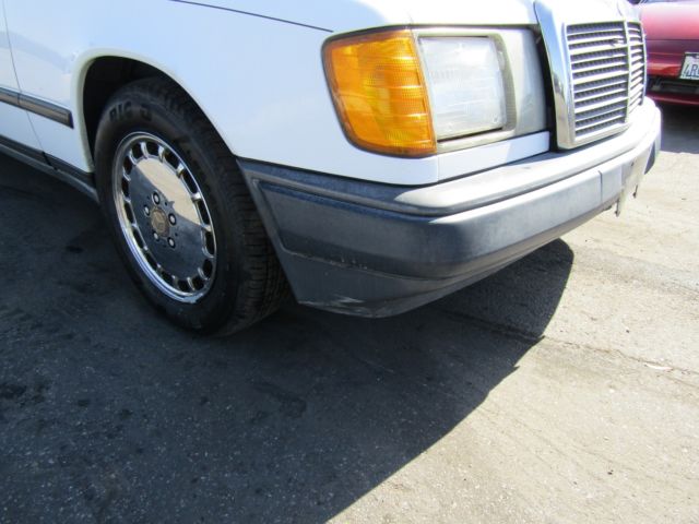 1989 Mercedes-Benz 200-Series - photo 12
