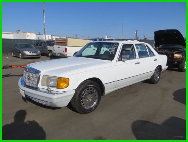 1989 Mercedes-Benz 300-Series 4 Dr
