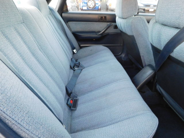 1989 Toyota Camry DLX Sedan 4-Door - photo 11