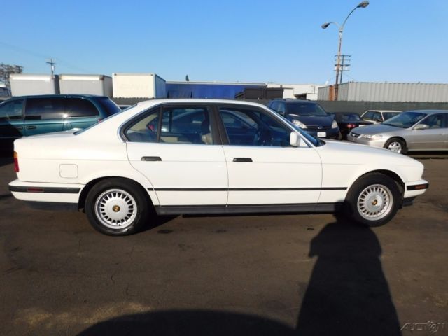 1990 BMW 5-Series 525i - photo 2
