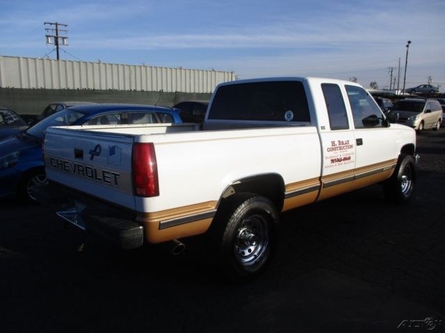 1990 Chevrolet C/K Pickup 2500 K2500 - photo 5