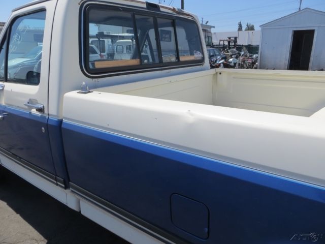 1990 Ford F-150 XLT Lariat Standard Cab Pickup 2-Door - photo 12
