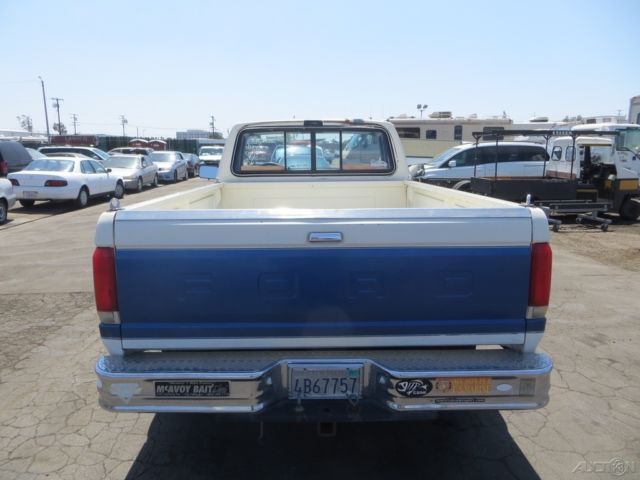 1990 Ford F-150 XLT Lariat Standard Cab Pickup 2-Door - photo 8