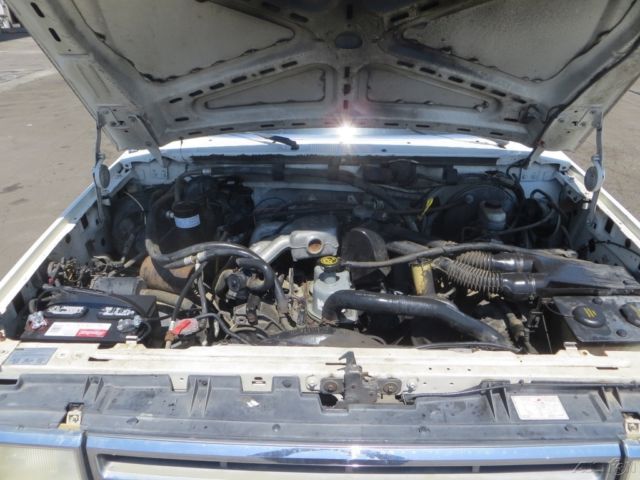 1990 Ford F-150 XLT Lariat Standard Cab Pickup 2-Door - photo 9