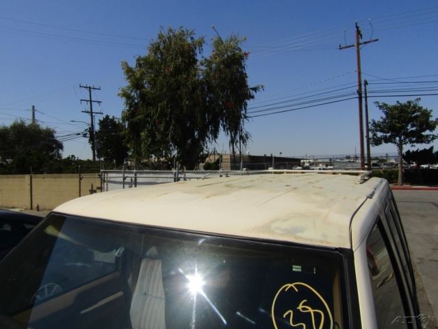 1990 GMC Safari - photo 11
