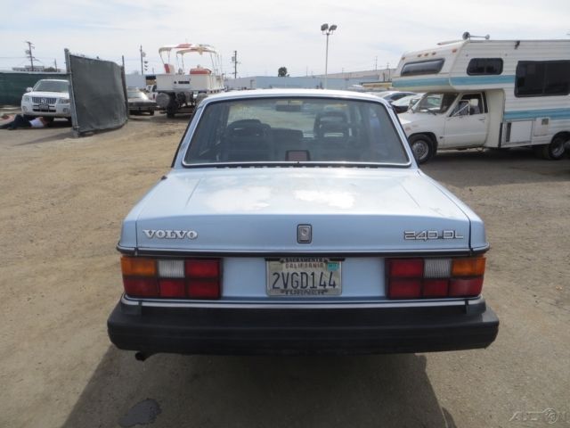 1990 Volvo 240 DL - photo 2