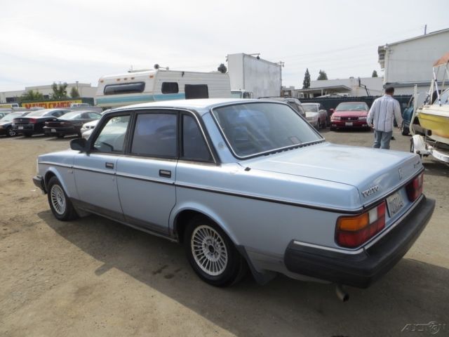 1990 Volvo 240 DL - photo 5