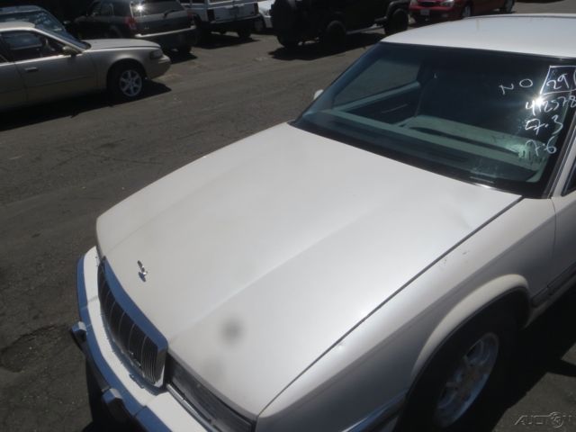 1991 Buick Riviera Luxury Coupe 2-Door - photo 11