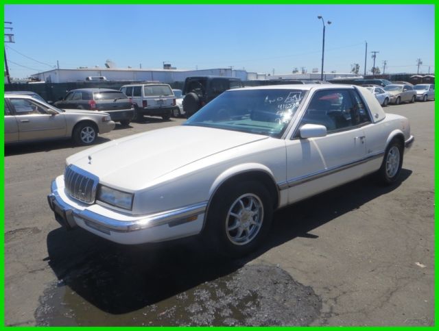 1991 Buick Riviera Luxury Coupe 2-Door - photo 2