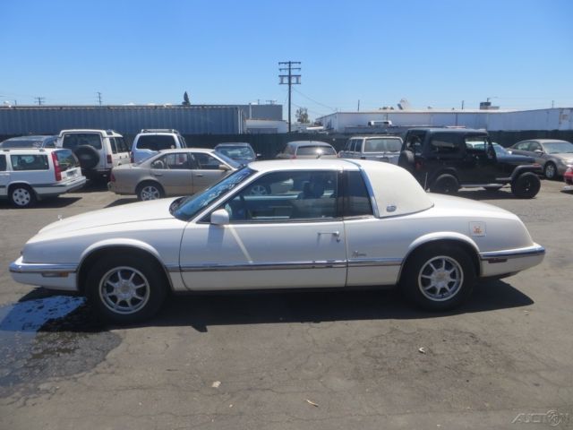 1991 Buick Riviera Luxury Coupe 2-Door - photo 3