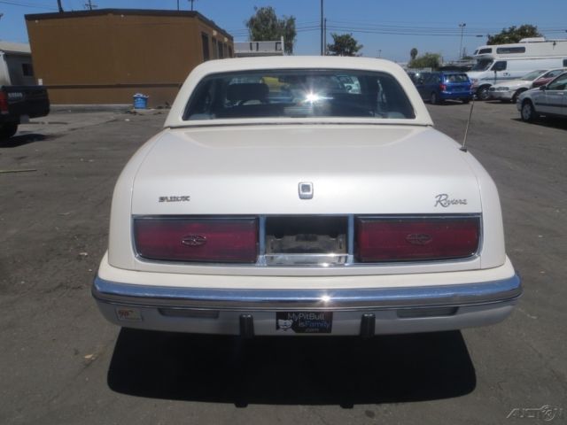 1991 Buick Riviera Luxury Coupe 2-Door - photo 5